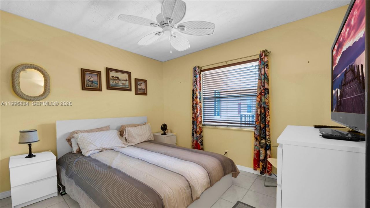 2861 Somerset Dr, Unit 301, Lauderdale Lakes, FL 33311 Photo