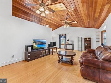 288 LOCUST GROVE ROAD, FRONT ROYAL, VA 22630