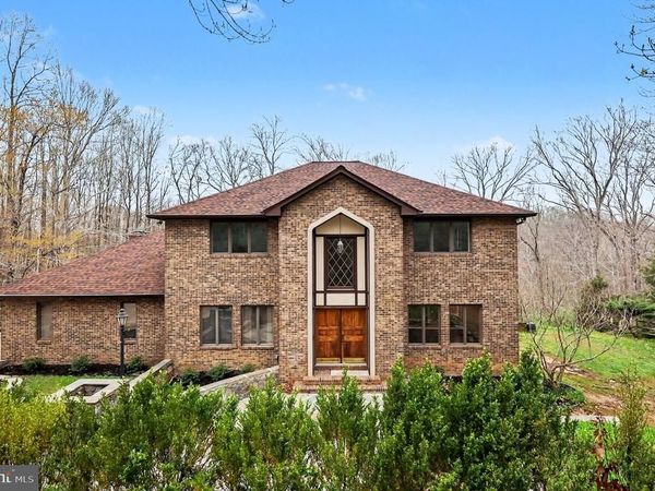 8406 CATHEDRAL FOREST DRIVE, FAIRFAX STATION, VA 22039