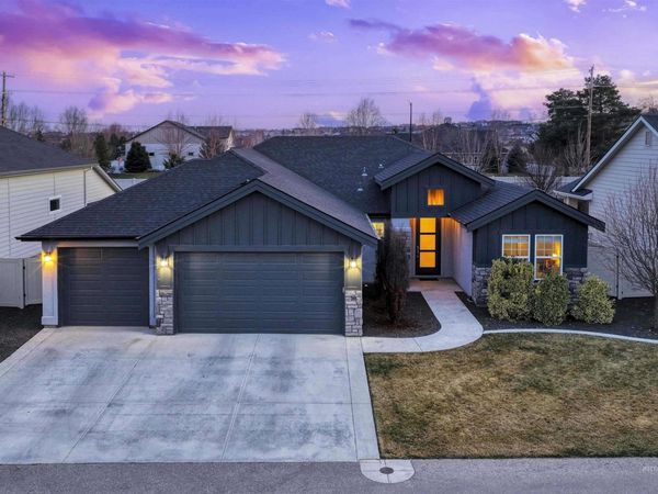 2229 E Grayson St, Meridian, ID 83642