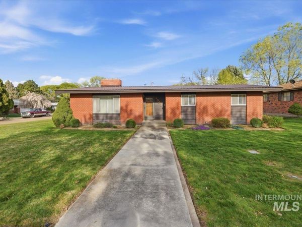 2001 Ray St, Caldwell, ID 83605