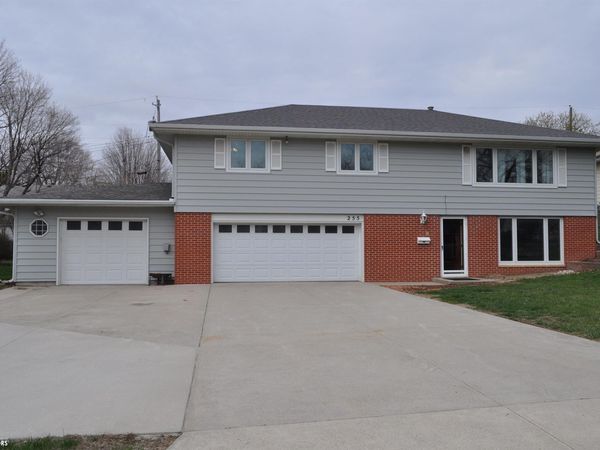255 Perch Street, Carroll, IA 51401