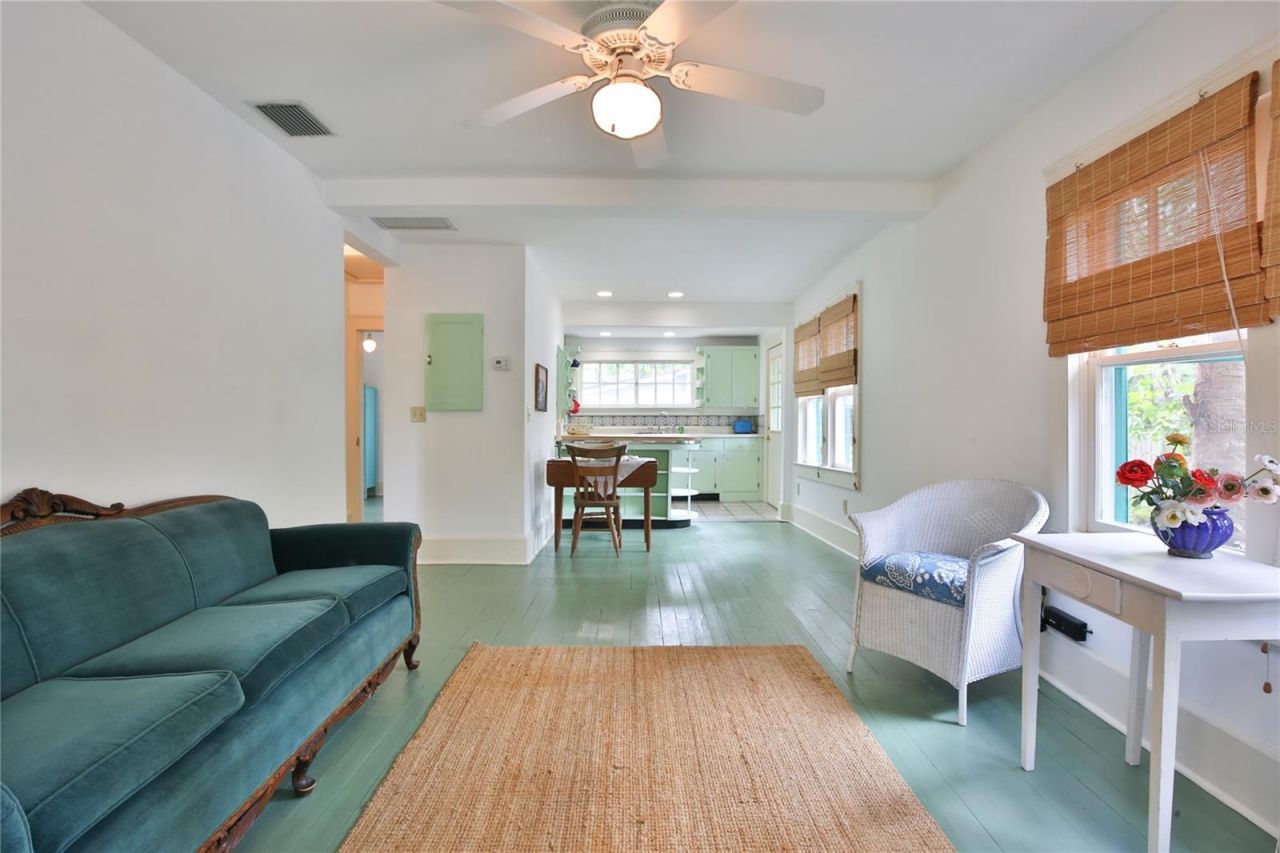 708 42nd Street , Sarasota, FL 34234 Photo