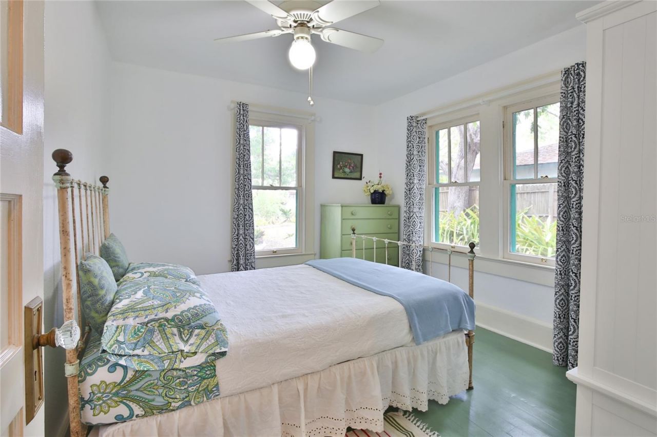 708 42nd Street , Sarasota, FL 34234 Photo