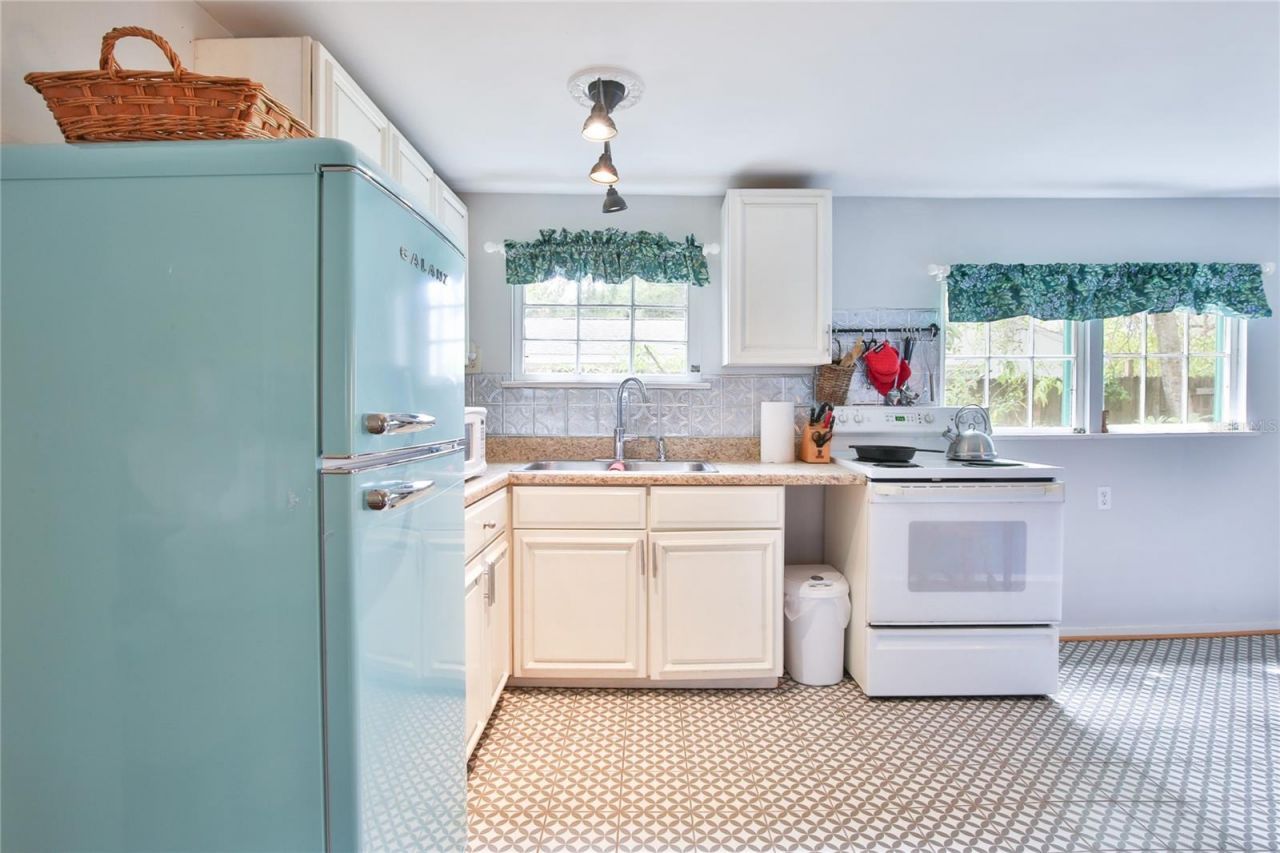 708 42nd Street , Sarasota, FL 34234 Photo