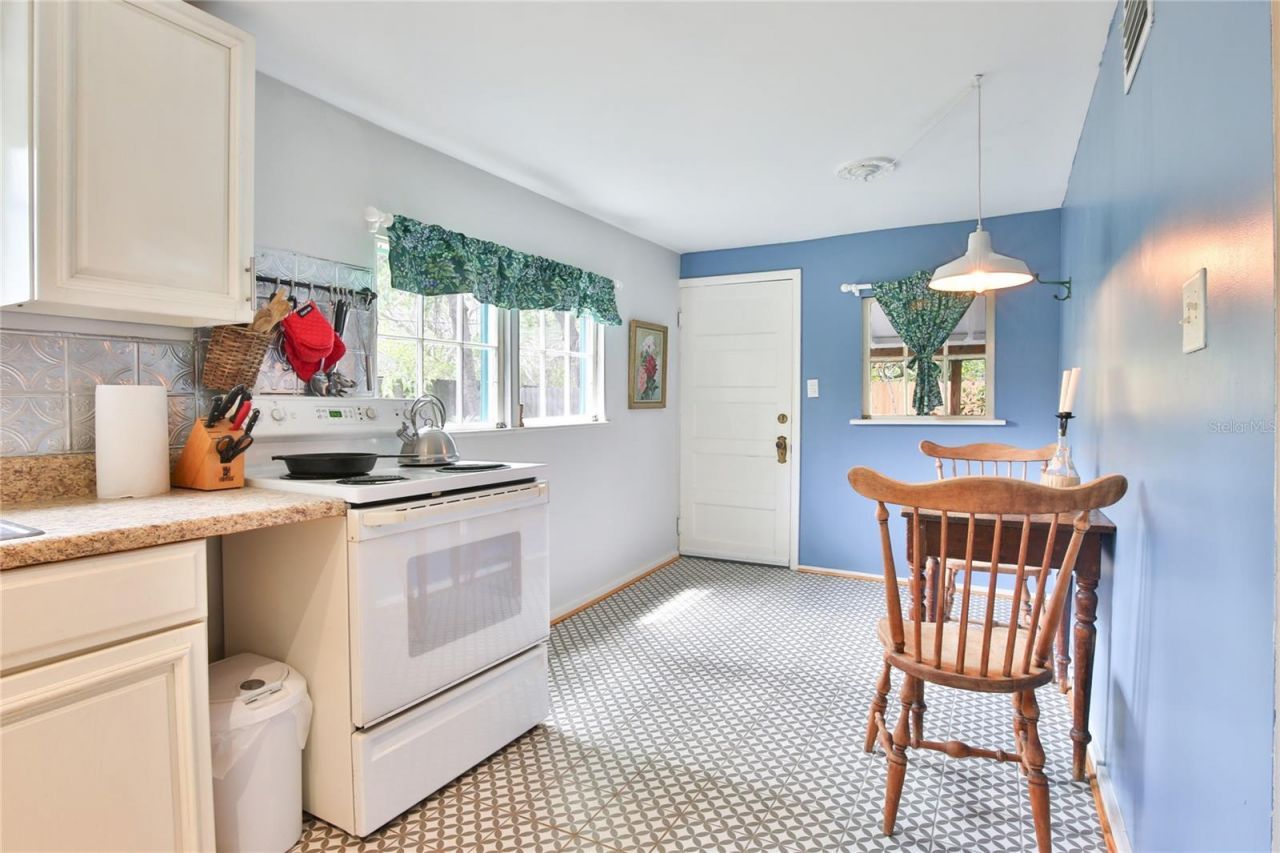 708 42nd Street , Sarasota, FL 34234 Photo