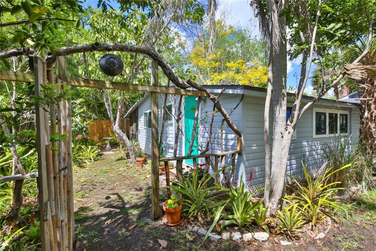 708 42nd Street , Sarasota, FL 34234 Photo