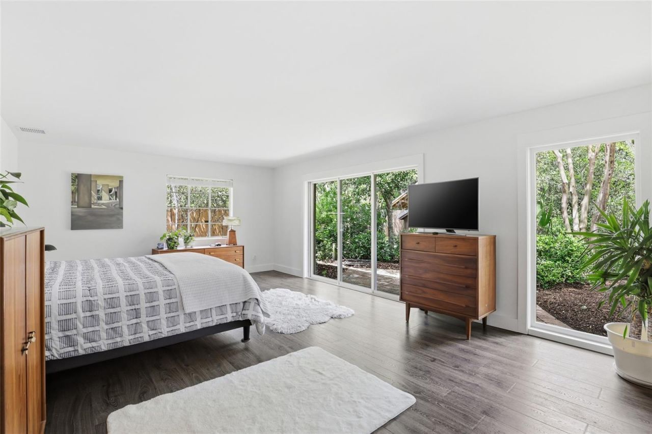 1716 NW 12th Road, Gainesville, FL 32605 Photo