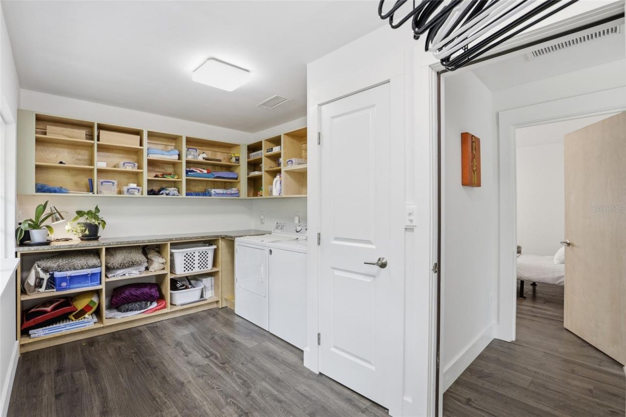 1716 NW 12th Road, Gainesville, FL 32605 Photo