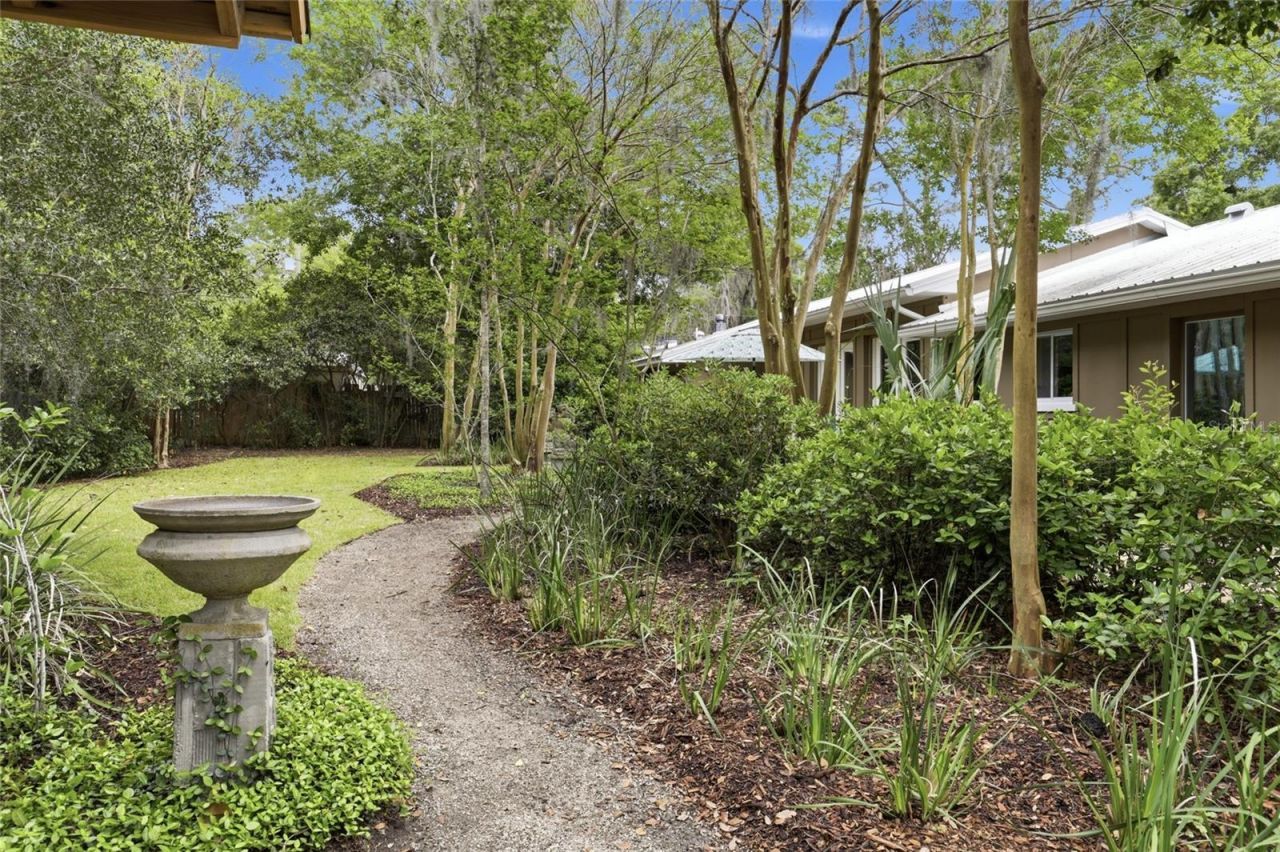 1716 NW 12th Road, Gainesville, FL 32605 Photo