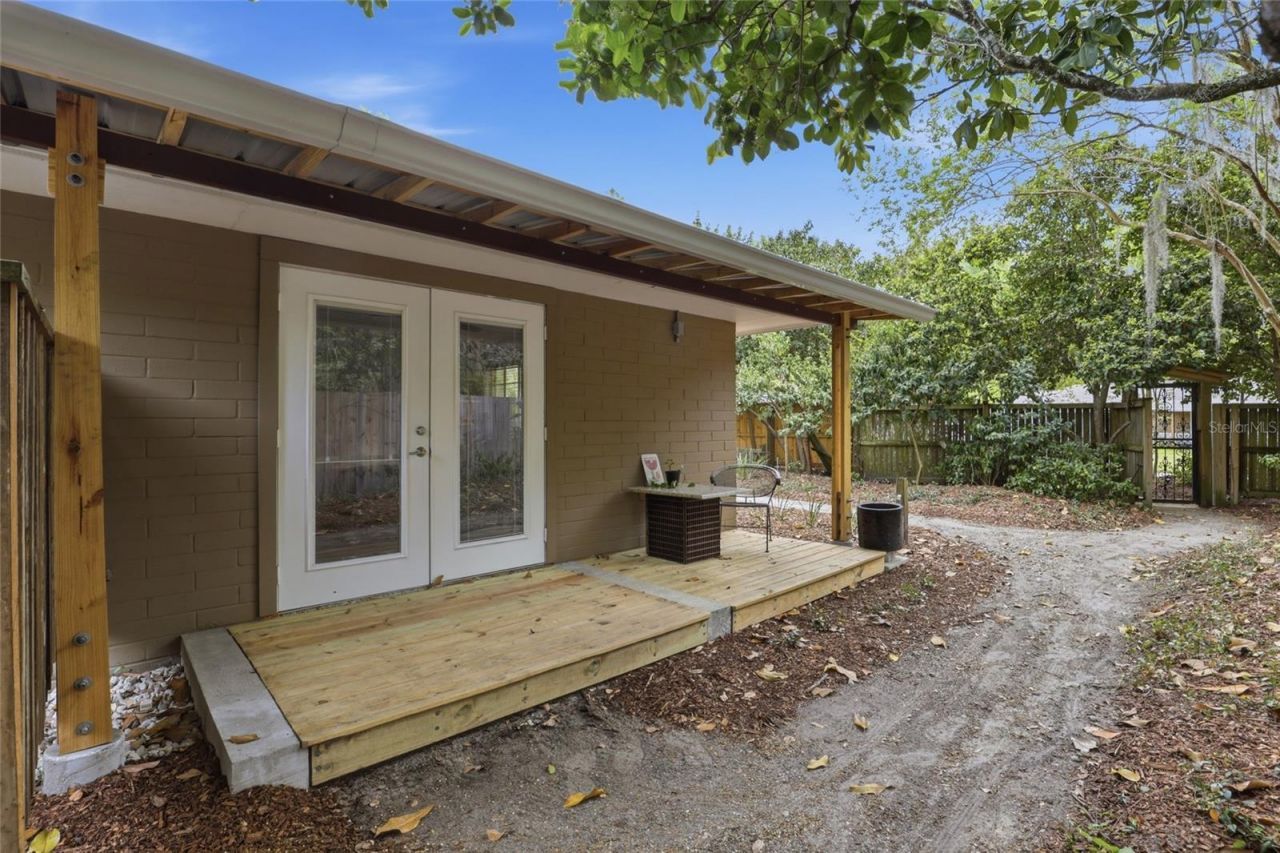 1716 NW 12th Road, Gainesville, FL 32605 Photo