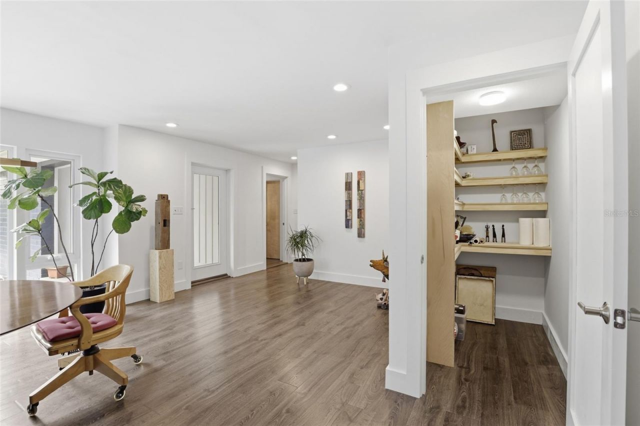 1716 NW 12th Road, Gainesville, FL 32605 Photo