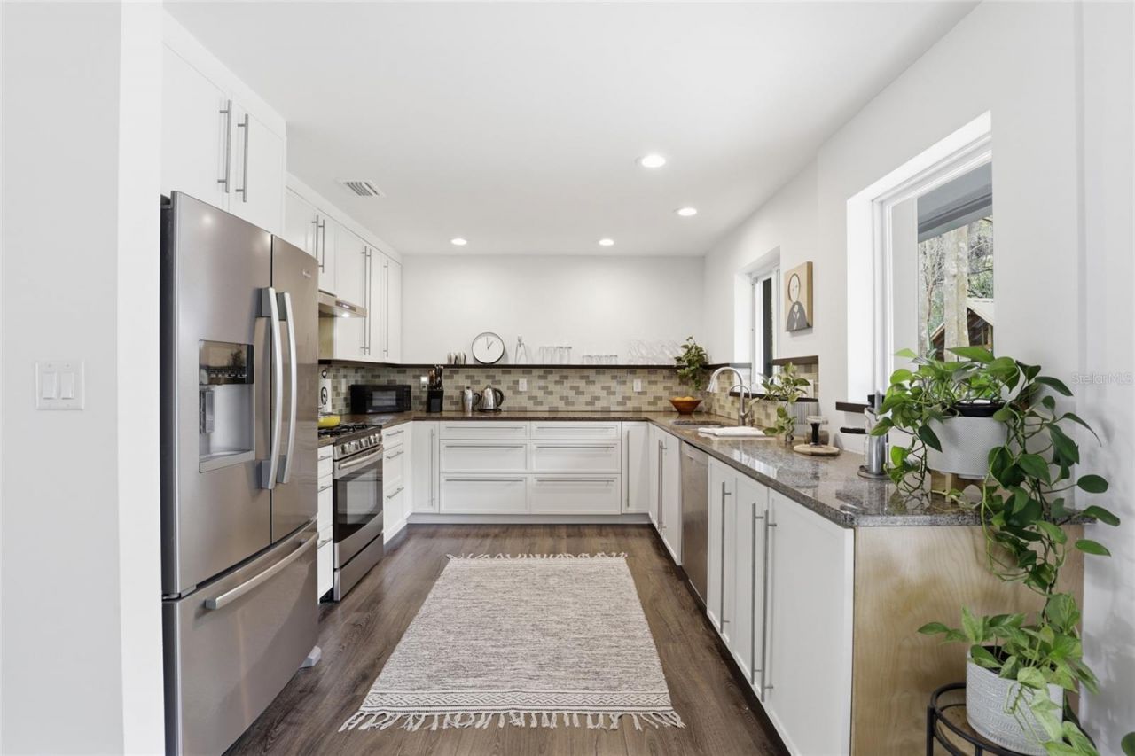 1716 NW 12th Road, Gainesville, FL 32605 Photo