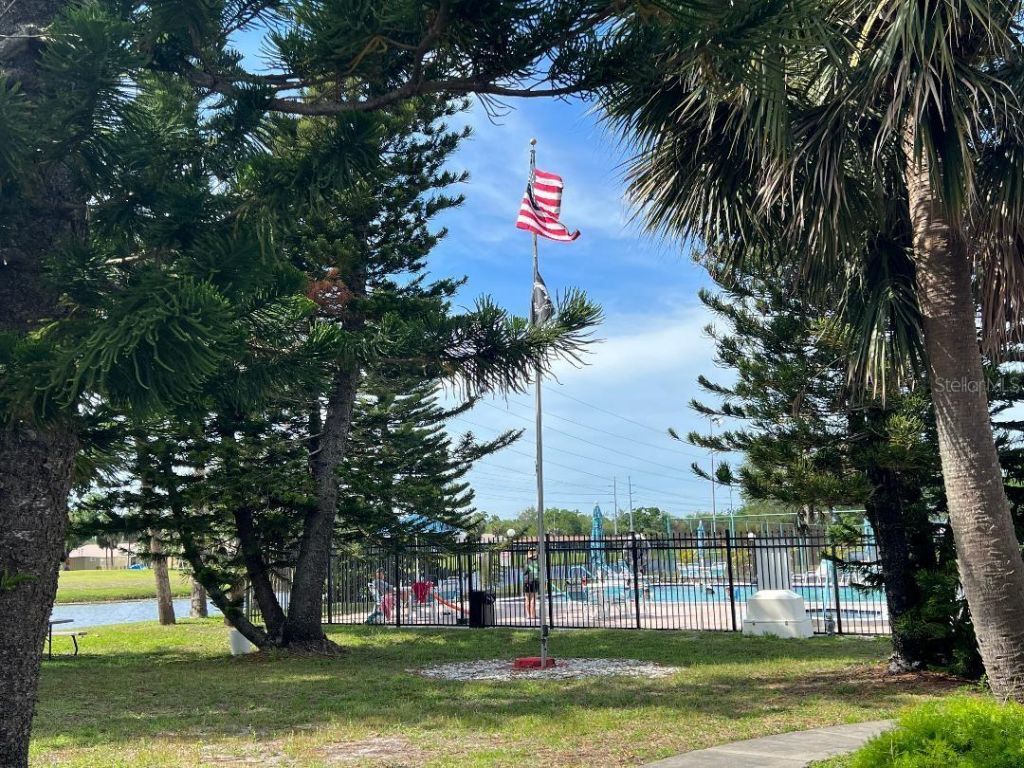 1220 13th Circle Se, Largo, FL 33771 Photo