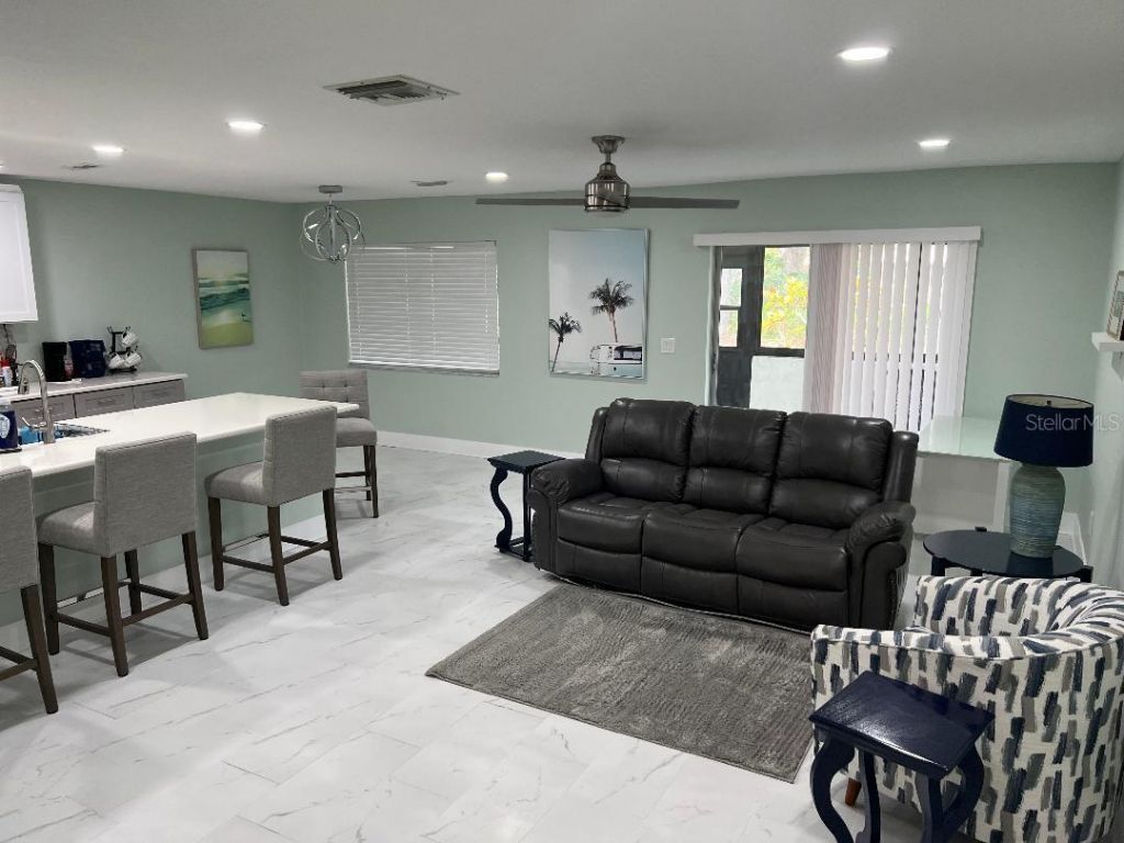 1220 13th Circle Se, Largo, FL 33771 Photo