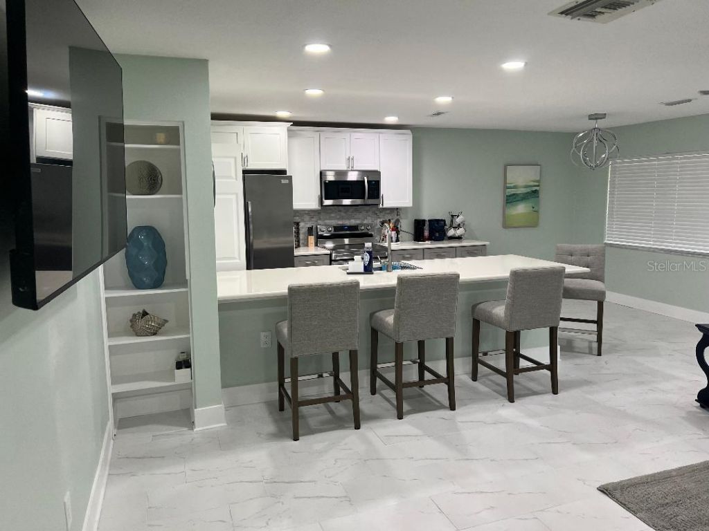 1220 13th Circle Se, Largo, FL 33771 Photo