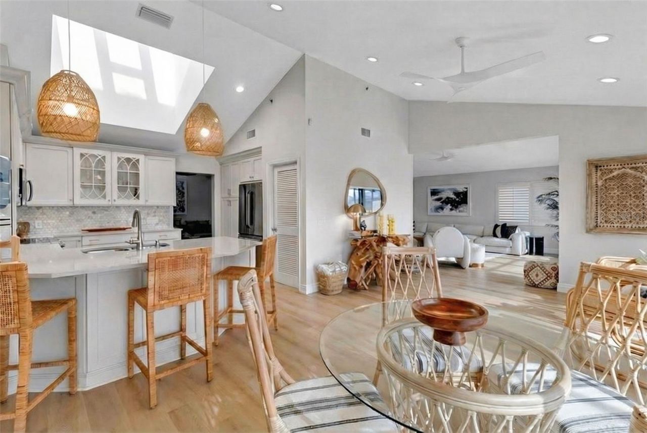 2341 Harbour Oaks Drive, Longboat Key, FL 34228 Photo