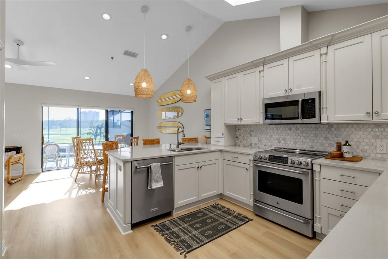 2341 Harbour Oaks Drive, Longboat Key, FL 34228 Photo