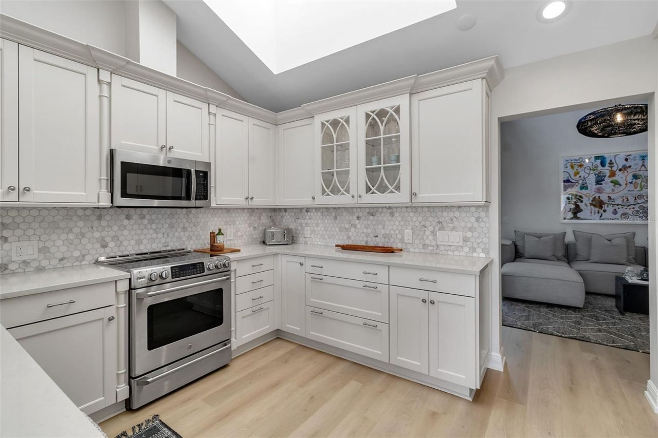 2341 Harbour Oaks Drive, Longboat Key, FL 34228 Photo