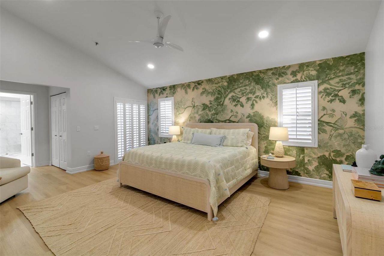 2341 Harbour Oaks Drive, Longboat Key, FL 34228 Photo