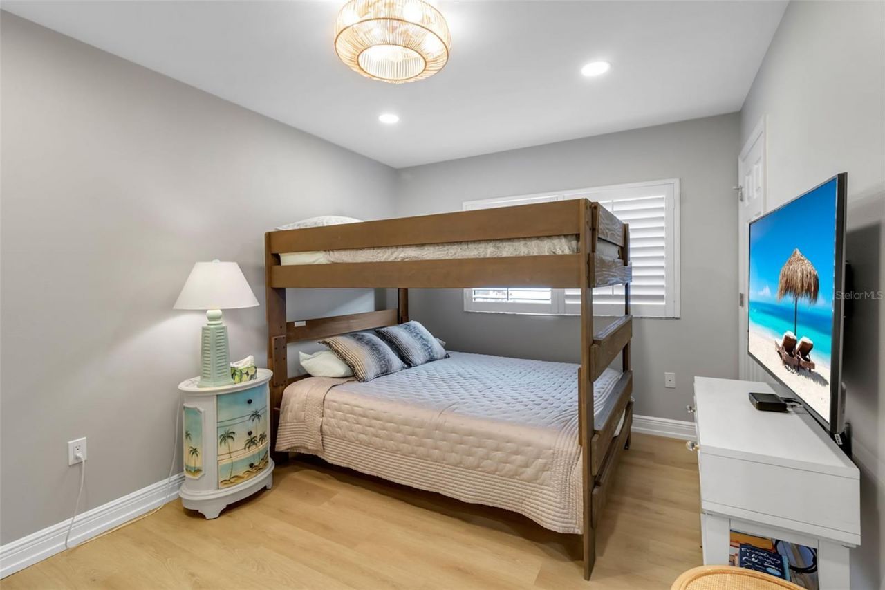 2341 Harbour Oaks Drive, Longboat Key, FL 34228 Photo