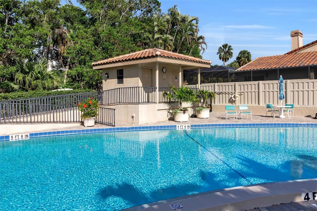 2341 Harbour Oaks Drive, Longboat Key, FL 34228 Photo