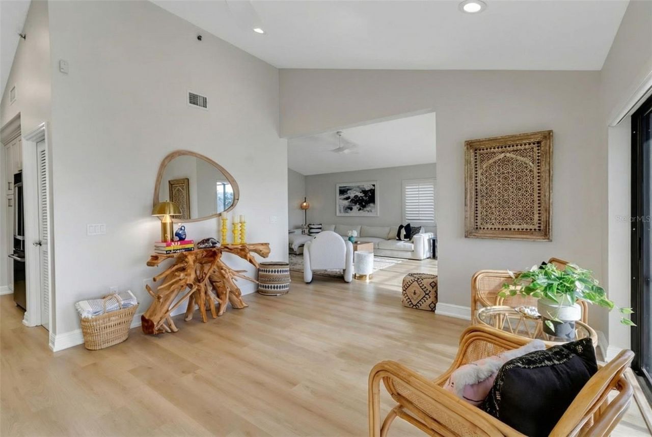 2341 Harbour Oaks Drive, Longboat Key, FL 34228 Photo