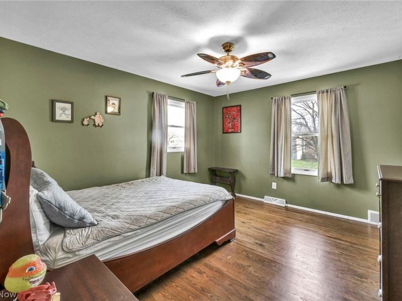 5862 Gareau Drive, North Olmsted, OH 44070 Photo 30