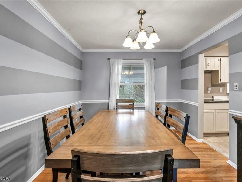 5862 Gareau Drive, North Olmsted, OH 44070 Photo 7