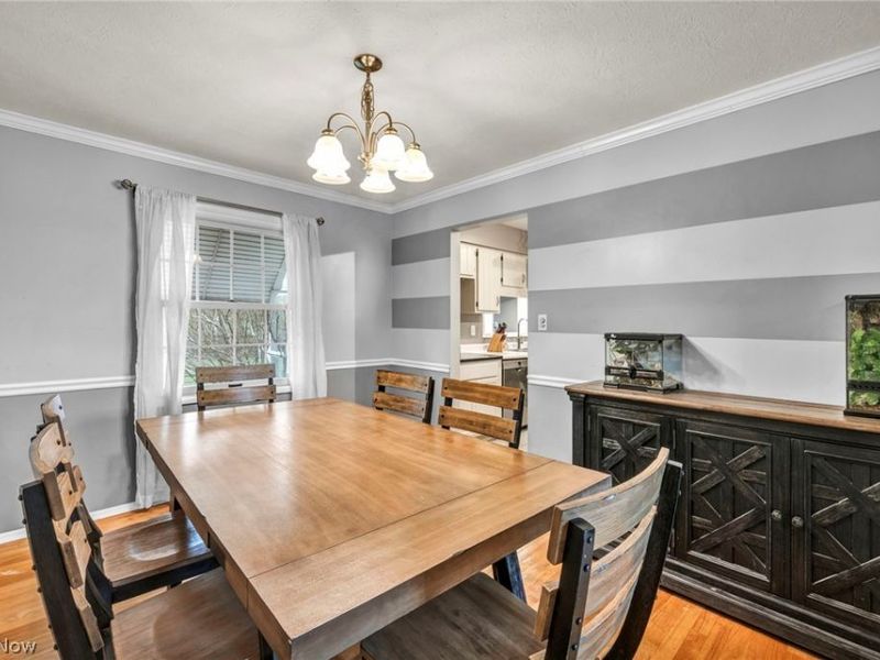 5862 Gareau Drive, North Olmsted, OH 44070 Photo 8