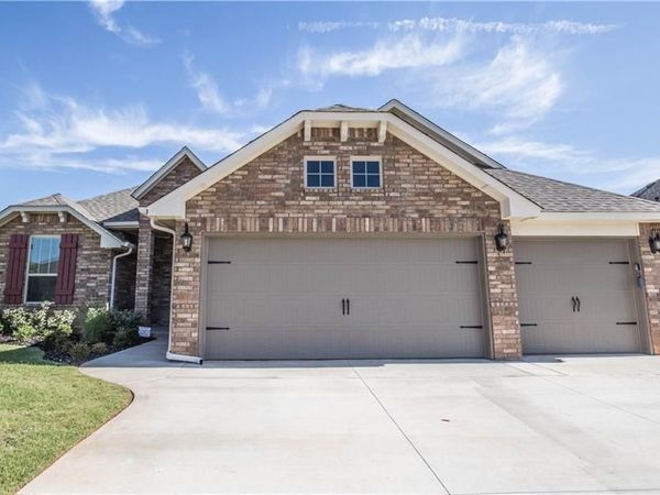 8701 SW 66th Place, Oklahoma City, OK 73169