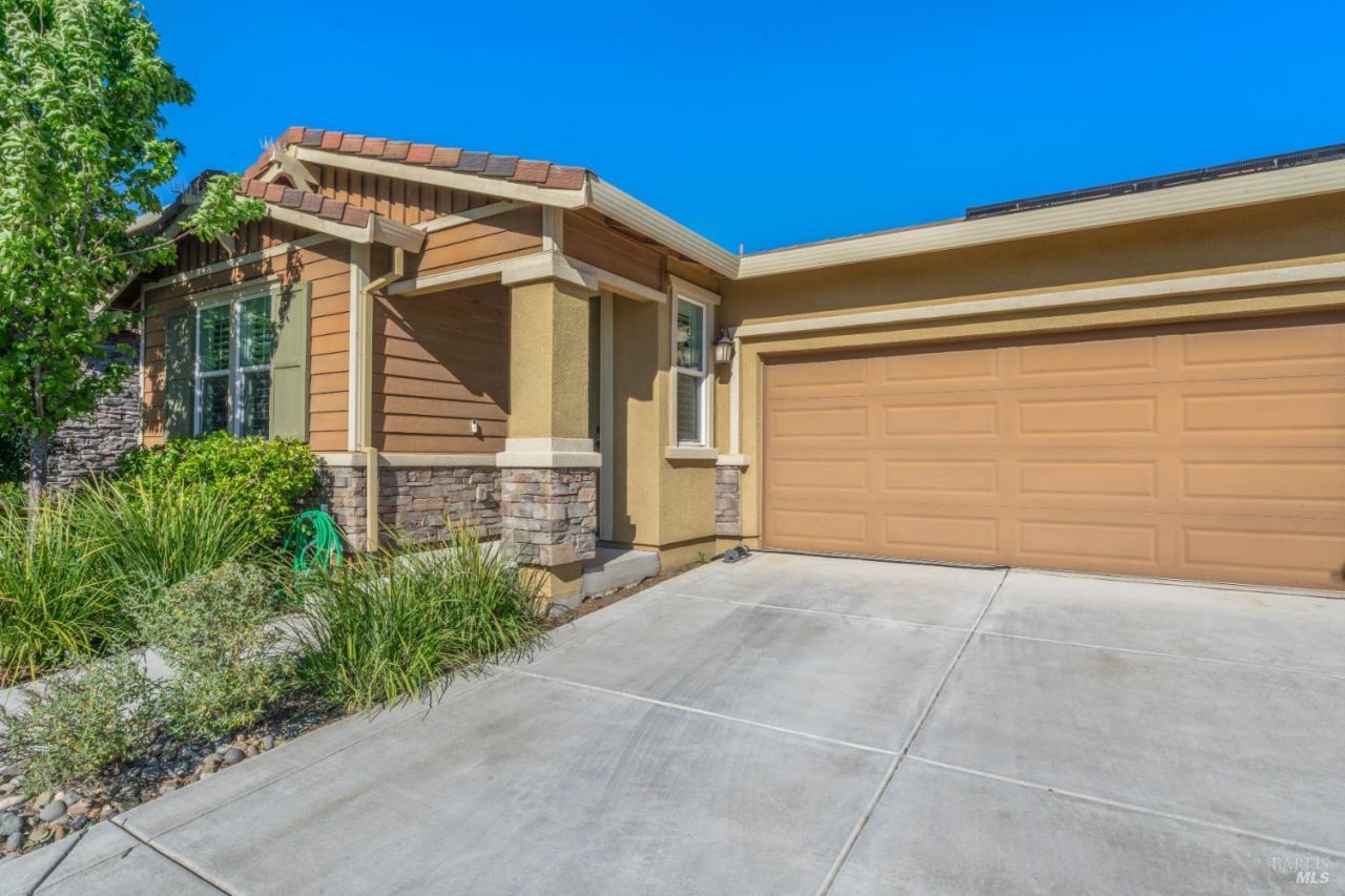355 Marigold Drive, Vacaville, CA 95687 Main Photo