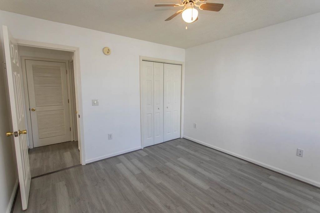 White River Dr SW White River Dr. Photo 27