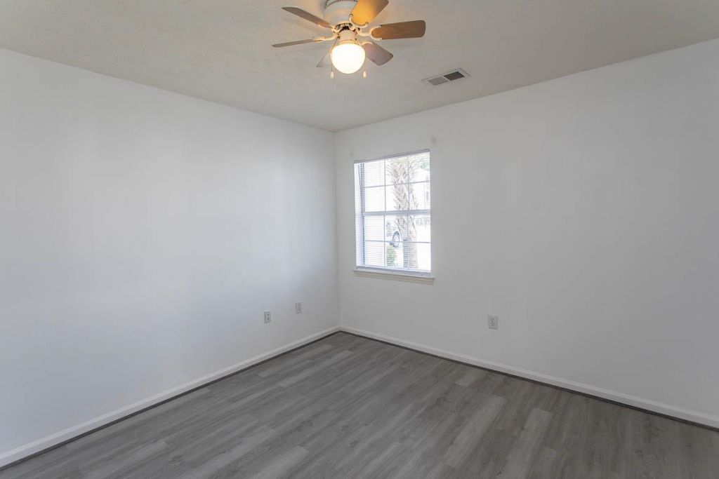 White River Dr SW White River Dr. Photo 28