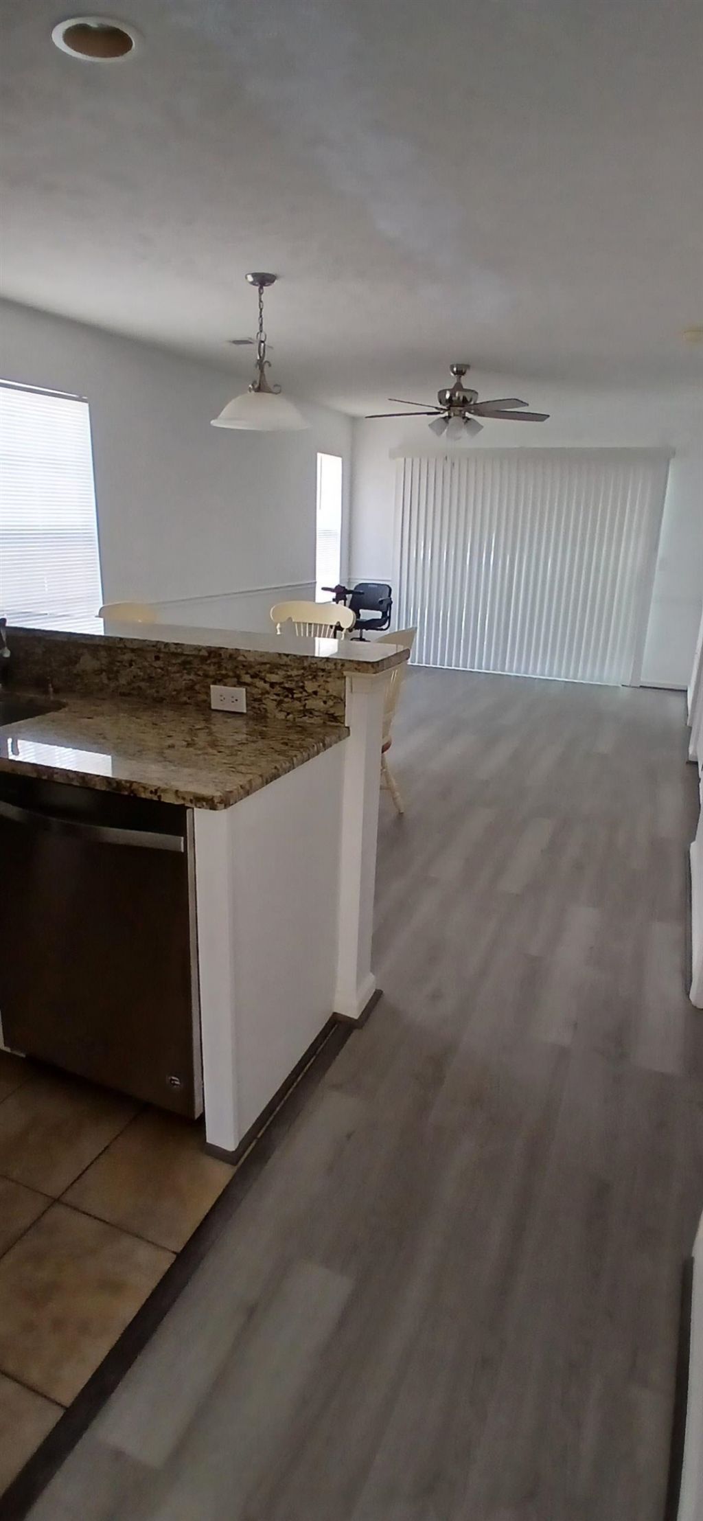 White River Dr SW White River Dr.  Photo 4