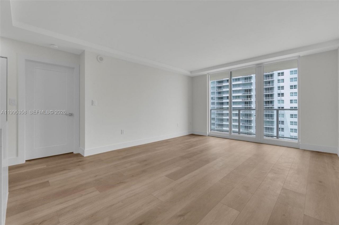 1155 Brickell Bay Dr, Unit 2308, Miami, FL 33131 Photo