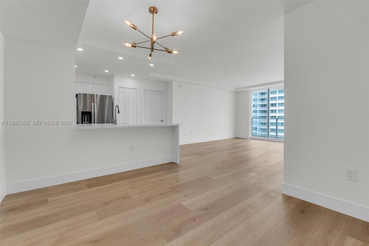 1155 Brickell Bay Dr, Unit 2308, Miami, FL 33131 Photo