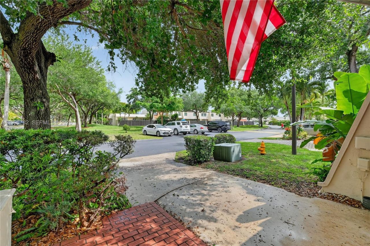 7833 SW 102nd Pl, Miami, FL 33173 Photo