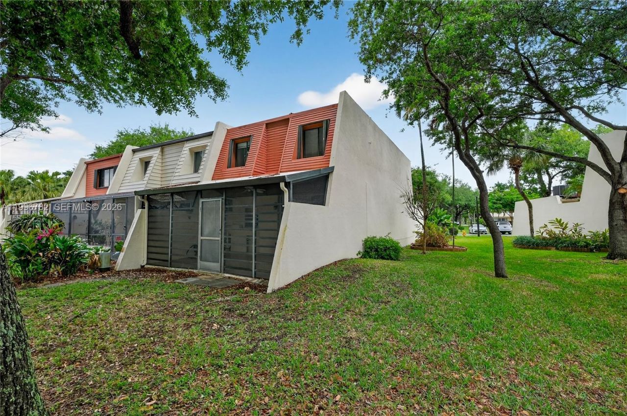 7833 SW 102nd Pl, Miami, FL 33173 Photo