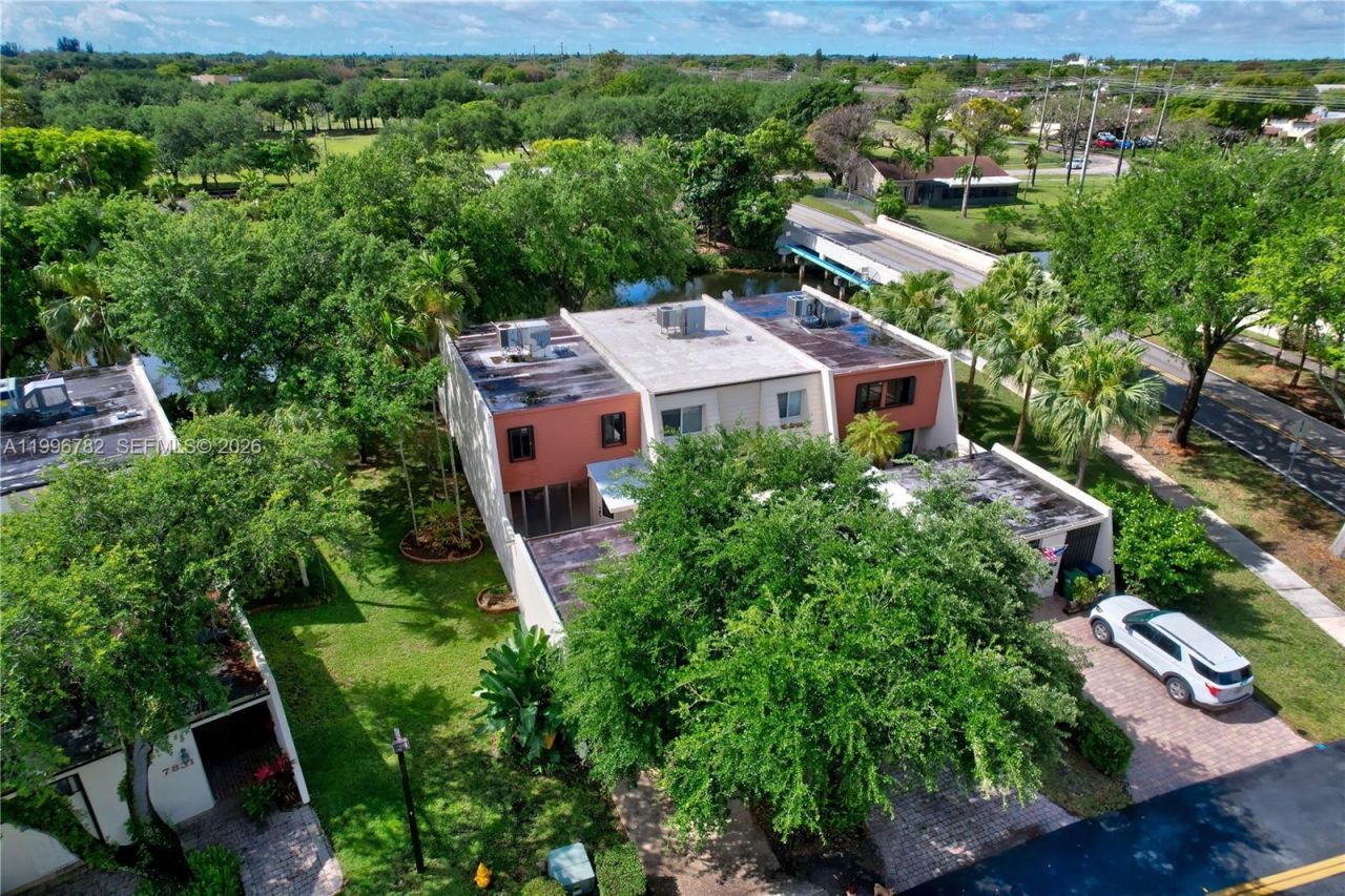 7833 SW 102nd Pl, Miami, FL 33173 Photo