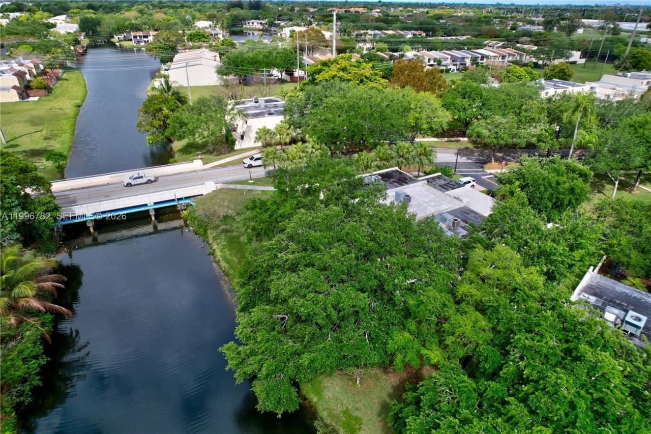 7833 SW 102nd Pl, Miami, FL 33173 Photo