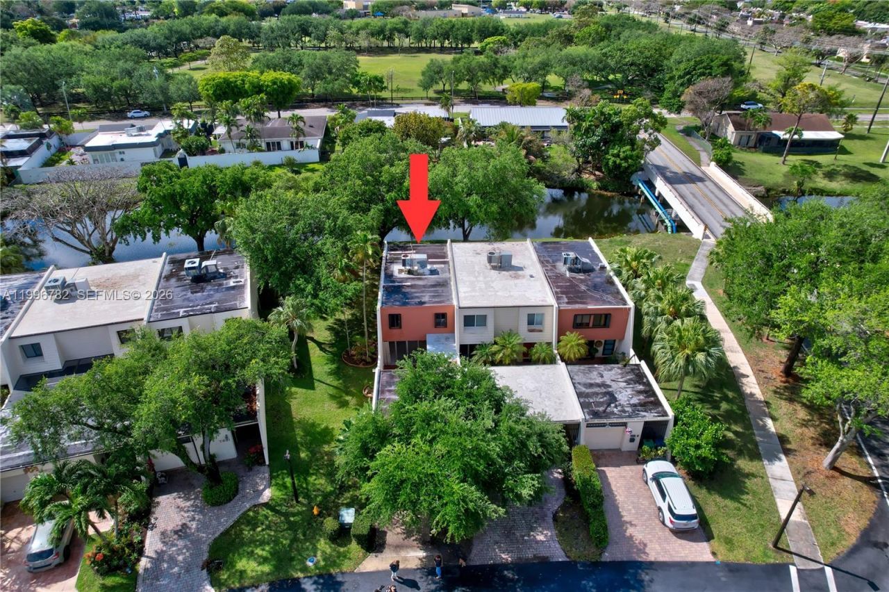 7833 SW 102nd Pl, Miami, FL 33173 Photo