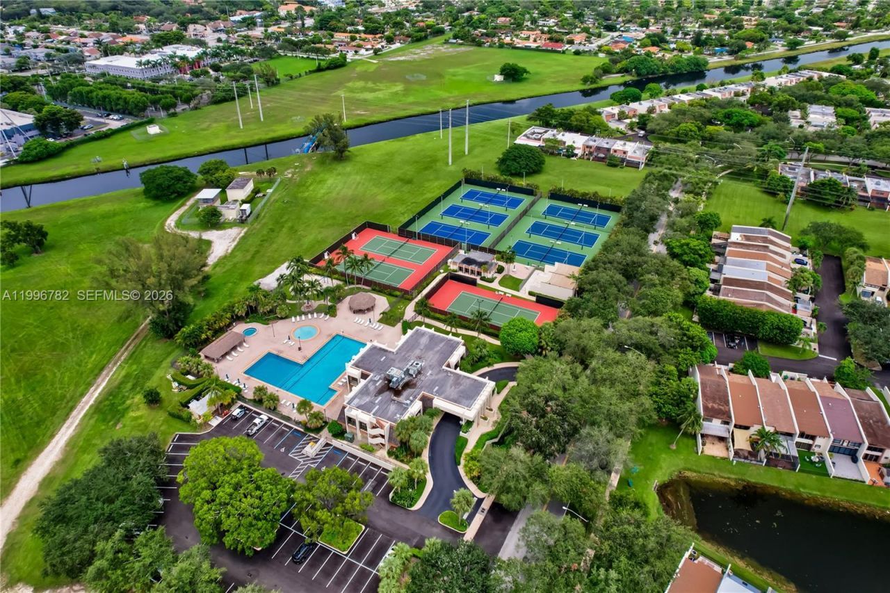 7833 SW 102nd Pl, Miami, FL 33173 Photo