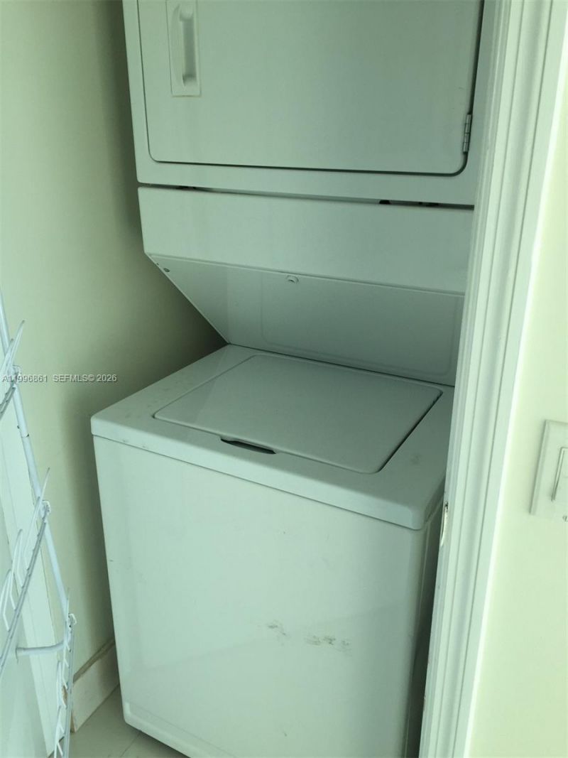 60 SW 13th St, Unit 1611, Miami, FL 33130 Photo