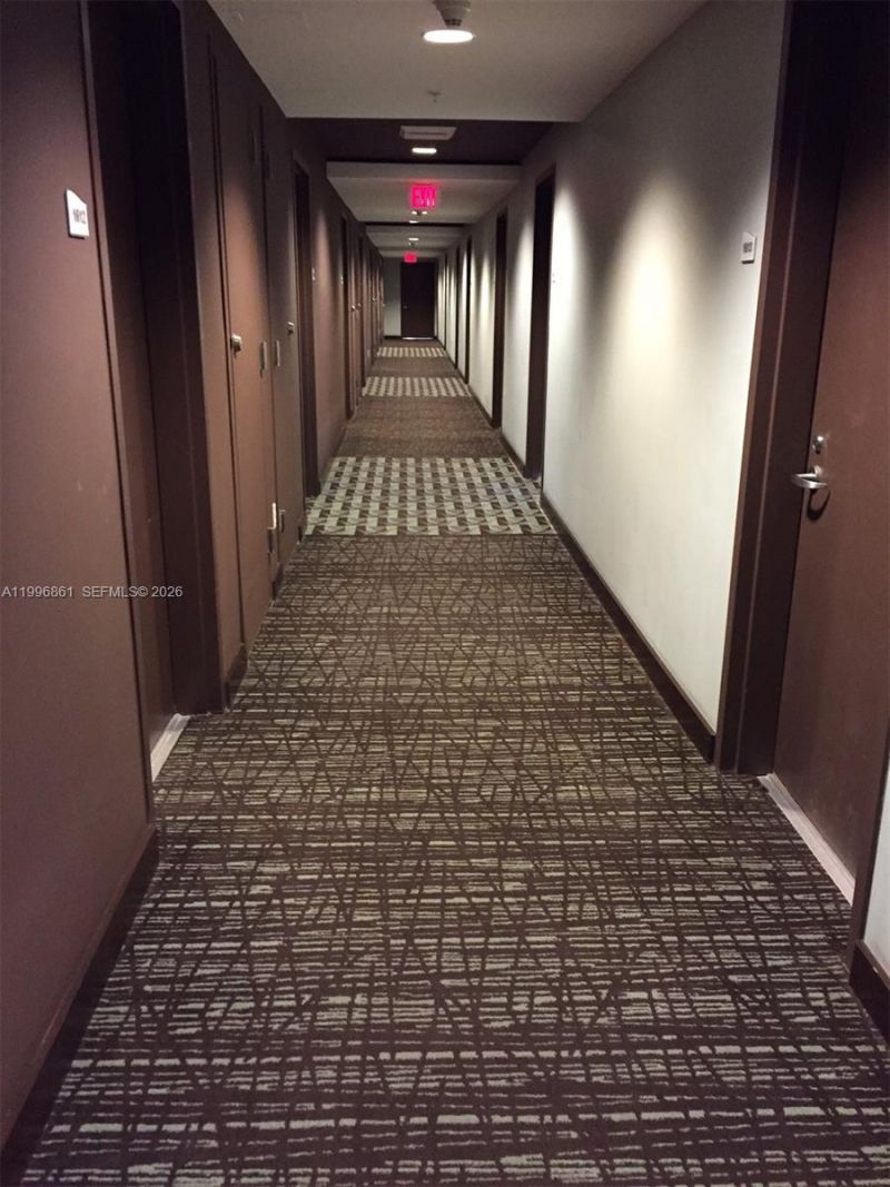 60 SW 13th St, Unit 1611, Miami, FL 33130 Photo