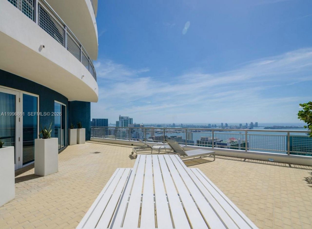 60 SW 13th St, Unit 1611, Miami, FL 33130 Photo