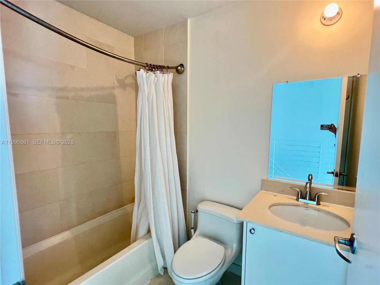 60 SW 13th St, Unit 1611, Miami, FL 33130 Photo