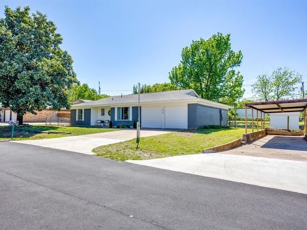 104 Thomas Street, Joshua, TX 76058