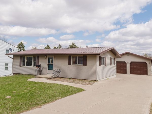 509 S Linn Street, Dodgeville, WI 53533