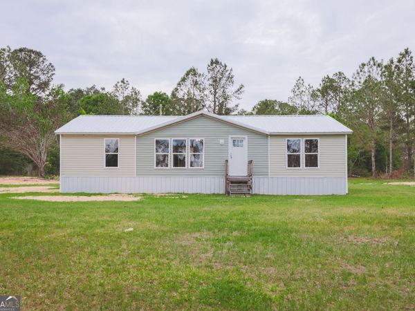 512 Bennett Still Highway, Alma, GA 31510